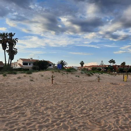 Cosy House With Garden Infront Of The Sea Apartment Creixell Bagian luar foto