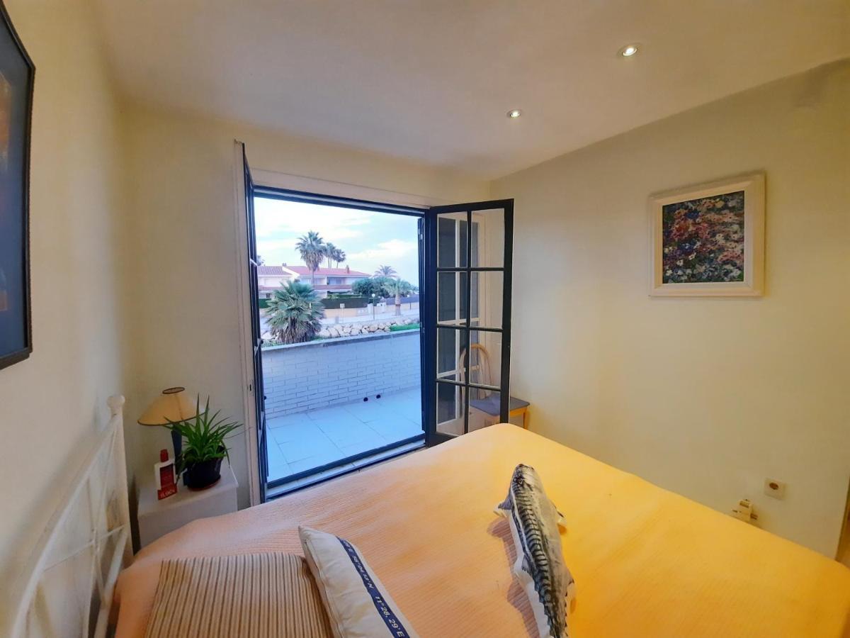 Cosy House With Garden Infront Of The Sea Apartment Creixell Bagian luar foto