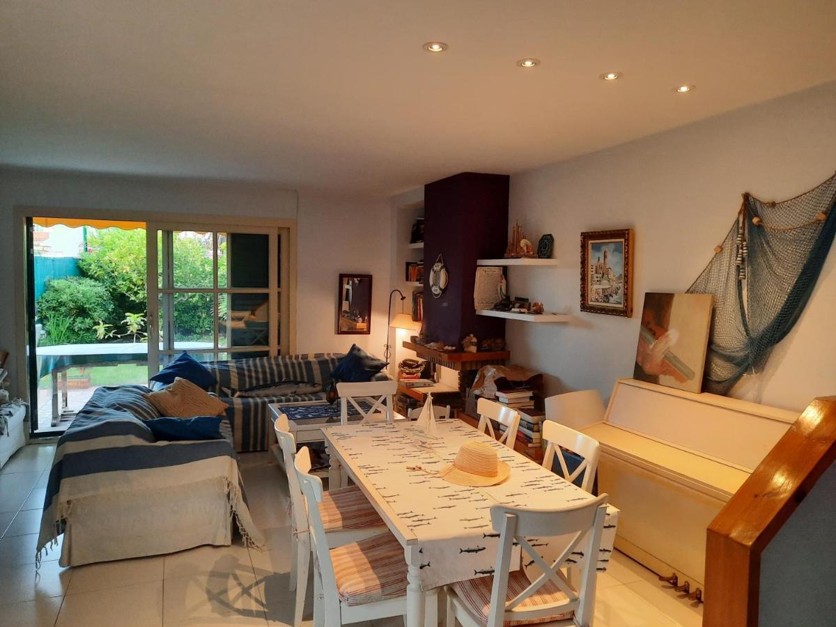 Cosy House With Garden Infront Of The Sea Apartment Creixell Bagian luar foto